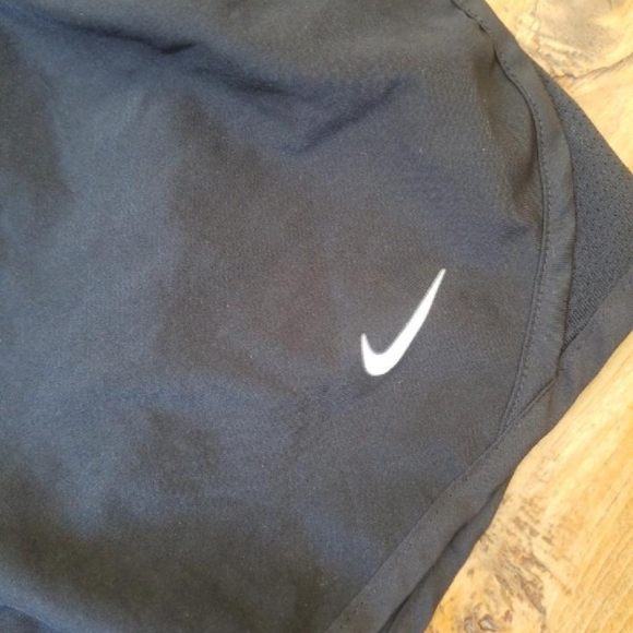 Girls Nike Dri-Fit Shorts size XL | Athletic Running Shorts - Picture 2 of 5